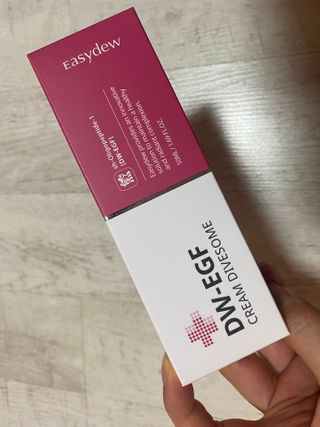 이지듀 DW-EGF 크림 다이브좀_콜라겐이 쏙쏙, 탄력피부로 다이빙 — 5점을 준 리뷰어가 2021년 2월 올린 사용 사진