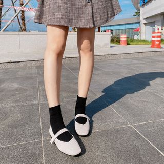 로서울 Rowie mary jane shoes Velvet, Ecoclean — 5점을 준 리뷰어가 2021년 9월 올린 사용 사진