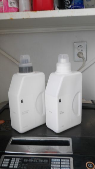 [생활공작소] 섬유유연제 + 세탁세제 1.5L 릴리향 — 5점을 준 리뷰어가 2021년 2월 올린 사용 사진