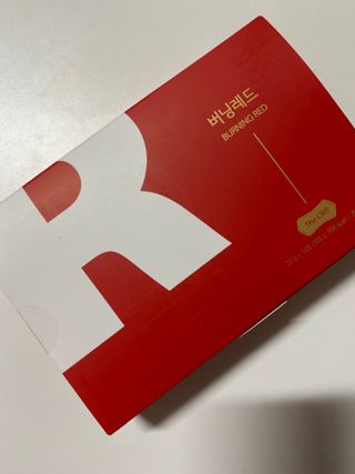 디오르 버닝레드 — 5점을 준 리뷰어가 2022년 1월 올린 사용 사진