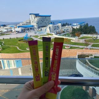 아임오 편의점 신상 타파, 바로 짜먹는 3종 _ 에너지업X2ea, 비타민업X2ea, 허니앤업X2ea — 5점을 준 리뷰어가 2021년 11월 올린 사용 사진