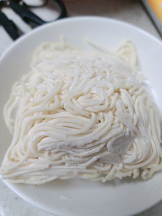 [한면원] 비빔국수 2인분 — 5점을 준 리뷰어가 2022년 8월 올린 사용 사진