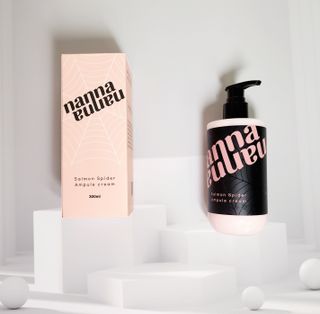 난나 살몬 스파이더 검버섯 미백 톤업 화이트닝 연어 앰플 크림 300ml 대용량 — 5점을 준 리뷰어가 2022년 11월 올린 사용 사진