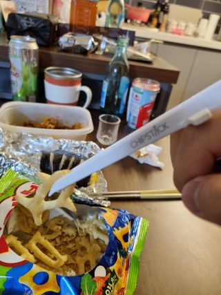 칩스틱 과자젓가락 게이밍젓가락 2ea / KC인증 식품용 — 5점을 준 리뷰어가 2021년 11월 올린 사용 사진