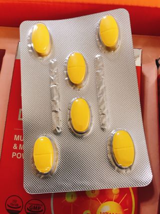 서울약사신협_내몸애발란스멀티비타민앤미네랄파워업_800mg x 90정 — 5점을 준 리뷰어가 2021년 8월 올린 사용 사진