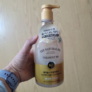 벨먼 내추럴스파 수분광채 스크럽 바디워시 600ml 5종 — 5점을 준 리뷰어가 2022년 5월 올린 사용 사진