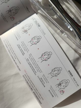 피비에스코리아 [씨씨글로우] 앤 치크 MCTS앰플 5입 + 더마롤러 — 5점을 준 리뷰어가 2021년 11월 올린 사용 사진
