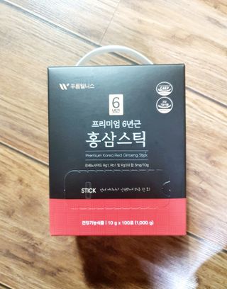 [푸름웰니스] 프리미엄 6년근 홍삼스틱 3mg x 100포 — 5점을 준 리뷰어가 2022년 2월 올린 사용 사진