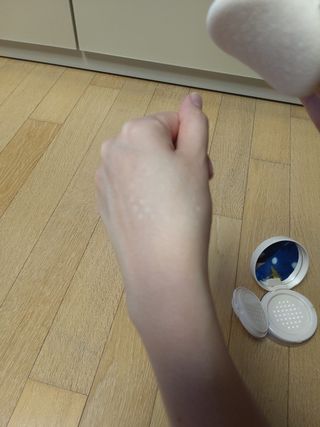 [리뉴얼]유이크 바이옴 베리어 에센스 인 파우더 — 5점을 준 리뷰어가 2022년 1월 올린 사용 사진