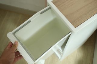 창신리빙 [프랑코 스마트 슬림 휴지통] 똑똑한 정리 수납 — 5점을 준 리뷰어가 2021년 8월 올린 사용 사진
