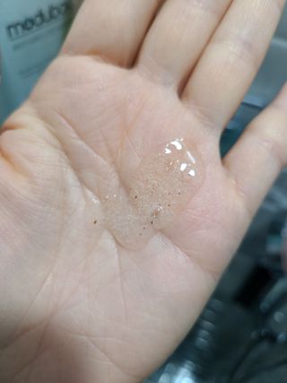 벨먼 내추럴스파 수분광채 스크럽 바디워시 600ml 5종 — 5점을 준 리뷰어가 2022년 5월 올린 사용 사진
