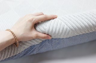 슬립앤슬립 슬립핏 [슬립앤슬립] 시그니처하이브리드 토퍼 4T / 시그니처하이브리드 삼단토퍼 9T — 4.5점을 준 리뷰어가 2021년 8월 올린 사용 사진