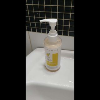 랑벨 내츄럴 딥 포어 클렌저 210ml (저자극 약산성 천연 클렌징 젤) — 5점을 준 리뷰어가 2022년 3월 올린 사용 사진