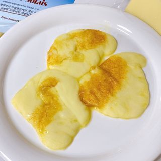 앙투어솔레 아일랜드 구워먹는 치즈 100 자연 치즈 와인안주 300g(100g x 3팩) — 5점을 준 리뷰어가 2022년 9월 올린 사용 사진