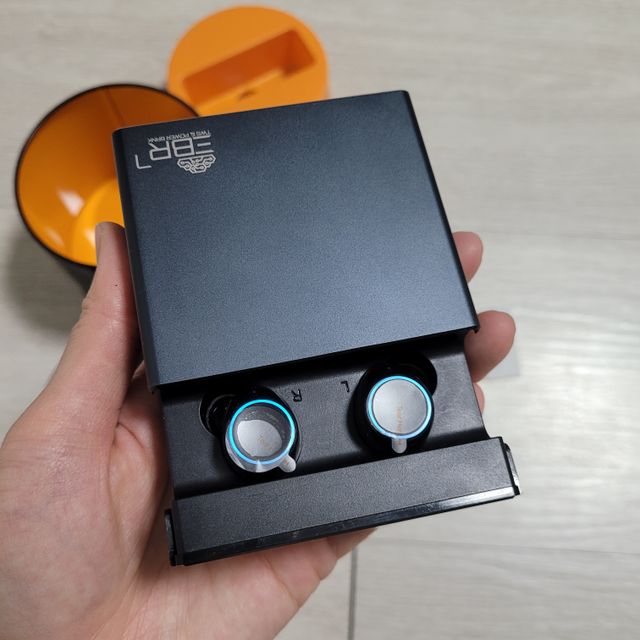 블루투스 이어폰 EBR7 리뷰 사진