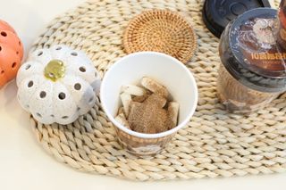 유비쿡 컵떡볶이 매운컵떡볶이2개/ 짜장컵떡볶이 2개  총 4개세트 — 5점을 준 리뷰어가 2021년 3월 올린 사용 사진