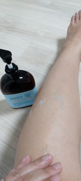 아미니 블루테라 바디로션 — 5점을 준 리뷰어가 2021년 7월 올린 사용 사진