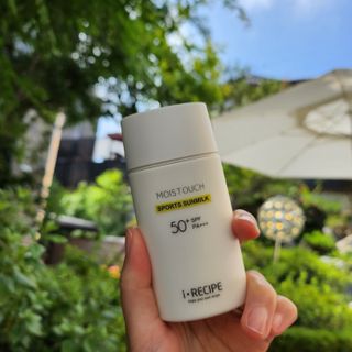 아이레시피 모이스트터치 스포츠 선밀크 50ml (SPF50+ PA+++) — 5점을 준 리뷰어가 2023년 6월 올린 사용 사진