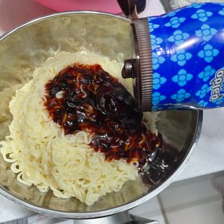 팔도비빔장 시그니처 380g 2개 — 5점을 준 리뷰어가 2022년 2월 올린 사용 사진