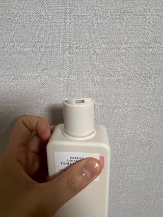 로우퀘스트 베리어 인핸싱 토너투에센스 200ml — 5점을 준 리뷰어가 2023년 11월 올린 사용 사진