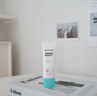 리더스코스메틱 리더스 카밍 바이오틱스 선 에센스 SPF 50+ PA++++ — 5점을 준 리뷰어가 2022년 7월 올린 사용 사진