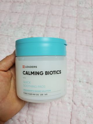 리더스코스메틱 리더스 카밍 바이오틱스 퀵 수딩 패드 — 5점을 준 리뷰어가 2022년 7월 올린 사용 사진