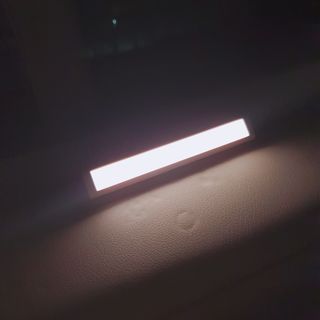 아카라 어두울 때만 켜지는 스마트 무선 센서등 — 5점을 준 리뷰어가 2021년 12월 올린 사용 사진