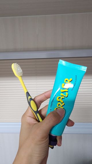 코랄리에 충치예방 고불소치약 (솔트+민트) — 3점을 준 리뷰어가 2023년 10월 올린 사용 사진