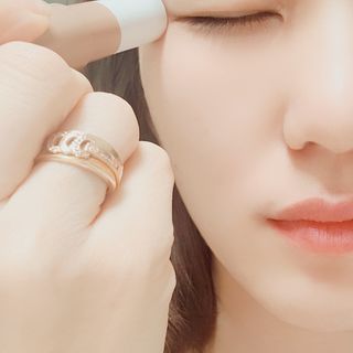 더사가오브수 [사가수] 효혜윤 보태니컬 에너지 에센스인로션 20ml /아이포올 스틱 3g — 5점을 준 리뷰어가 2023년 2월 올린 사용 사진