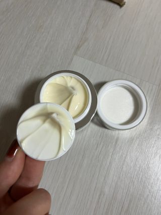 소담스퀘어 상암 라디셀 인텐시브 큐어 크림 50ml — 5점을 준 리뷰어가 2022년 11월 올린 사용 사진