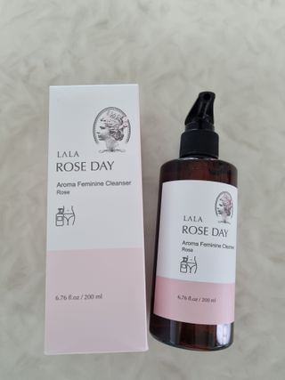 라라로즈데이 시즌2 여성청결제 200ml 아로마 페미민 클렌저, 독일더마인증 — 3점을 준 리뷰어가 2021년 9월 올린 사용 사진
