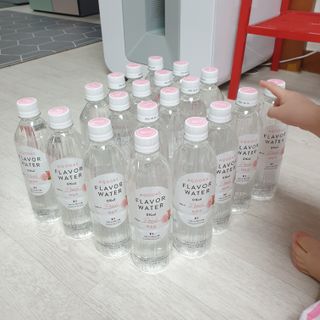 아쿠아스 플레이버워터 ★[아쿠아스] 제로칼로리 플레이버워터 복숭아/청포도 1BOX 20개입 — 5점을 준 리뷰어가 2021년 4월 올린 사용 사진