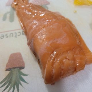 밸런스 다이어트랩 밸다랩 프리미엄 훈제연어 슬라이스 120g — 4점을 준 리뷰어가 2023년 4월 올린 사용 사진