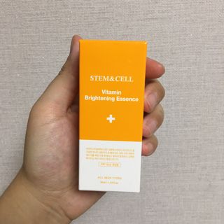 체르엠 스템앤셀 비타민 브라이트닝 에센스 30ml 1개 — 4점을 준 리뷰어가 2021년 9월 올린 사용 사진