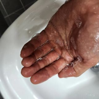 에일리언오더즈 센티드 핸드 앤 바디 워시 290ml (3종 택1) — 5점을 준 리뷰어가 2023년 8월 올린 사용 사진