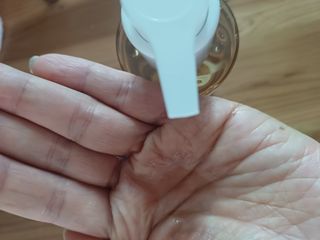 스킨1004 [SKIN1004] 마다가스카르 센텔라 라이트 클렌징 오일 200ml — 5점을 준 리뷰어가 2024년 7월 올린 사용 사진