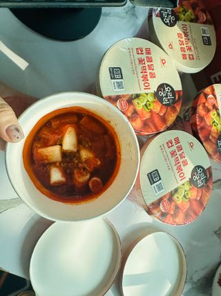 나우  [요리궁리] 매콤달콤 꽃떡볶이 6개입 세트 — 4점을 준 리뷰어가 2025년 1월 올린 사용 사진