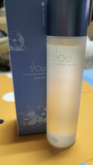 슬로우 스킨스 슬로우 화산송이 클렌징 워터 — 5점을 준 리뷰어가 2021년 4월 올린 사용 사진