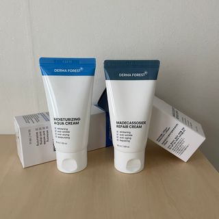 더마포레스트 마데카소사이드 리페어 크림,  모이스처라이징 아쿠아크림 — 4점을 준 리뷰어가 2021년 8월 올린 사용 사진