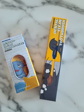Pethroom 페스룸 PETHROOM DENTAL CARE SET 페스룸 덴탈 케어 세트 / 덴탈 클린 칫솔 + 덴탈 클린 치약 — 5점을 준 리뷰어가 2020년 12월 올린 사용 사진