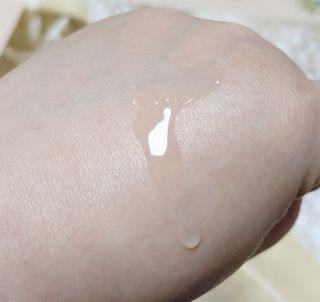 오투에니원 갈락토미세스 리바이탈라이징 프리미엄 화이트닝 에센스 50ml — 4.5점을 준 리뷰어가 2023년 1월 올린 사용 사진