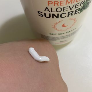 [닥터문] 프리미엄 알로에베라 선크림 500ml — 4.5점을 준 리뷰어가 2022년 6월 올린 사용 사진