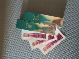 [NEW 탄력유턴 아이크림] AHC 유스 래스팅 리얼 아이크림 포 페이스 — 5점을 준 리뷰어가 2021년 1월 올린 사용 사진