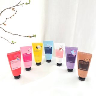 쿤달 BT21 시어버터 앤 마카다미아 퓨어 핸드크림 50ml 7구 기프트 세트 — 5점을 준 리뷰어가 2021년 3월 올린 사용 사진