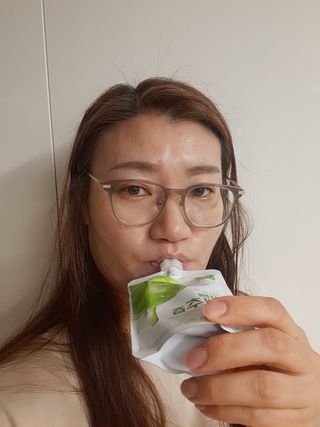 탐라원 유기농 제주산 건강즙 3종 - 양배추즙 비트즙 당근즙 — 4.5점을 준 리뷰어가 2021년 12월 올린 사용 사진