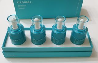 아로메르 리바이탈라이징 블루밍 앰플 10ml x 4ea — 4.5점을 준 리뷰어가 2021년 8월 올린 사용 사진