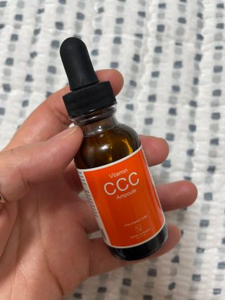더마 사이언스 비타민 CCC 앰플 기미 브라이트닝 세럼 30ml — 5점을 준 리뷰어가 2021년 8월 올린 사용 사진