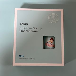 파시 FASCY 高保湿ハンドクリーム40ml+80ml セット — 4점을 준 리뷰어가 2021년 8월 올린 사용 사진