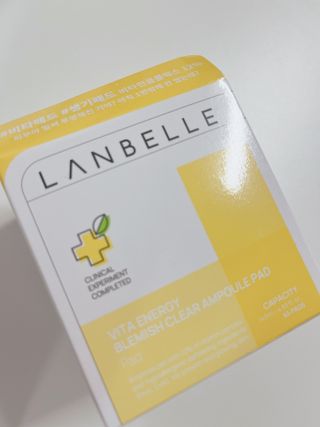 랑벨 비타 에너지 잡티 앰플 패드 65매 (투명하고 밝은 얼굴 광채패드) — 4점을 준 리뷰어가 2022년 5월 올린 사용 사진