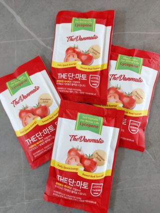 제이제이바이오 더단마토 프리미엄주스 100ml 30팩입 - 무설탕 스테비아 토마토즙 — 5점을 준 리뷰어가 2021년 11월 올린 사용 사진